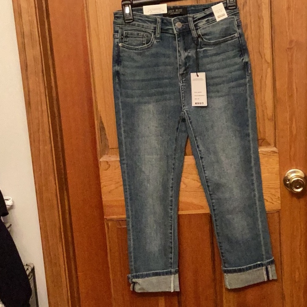 Judy blue capri jean